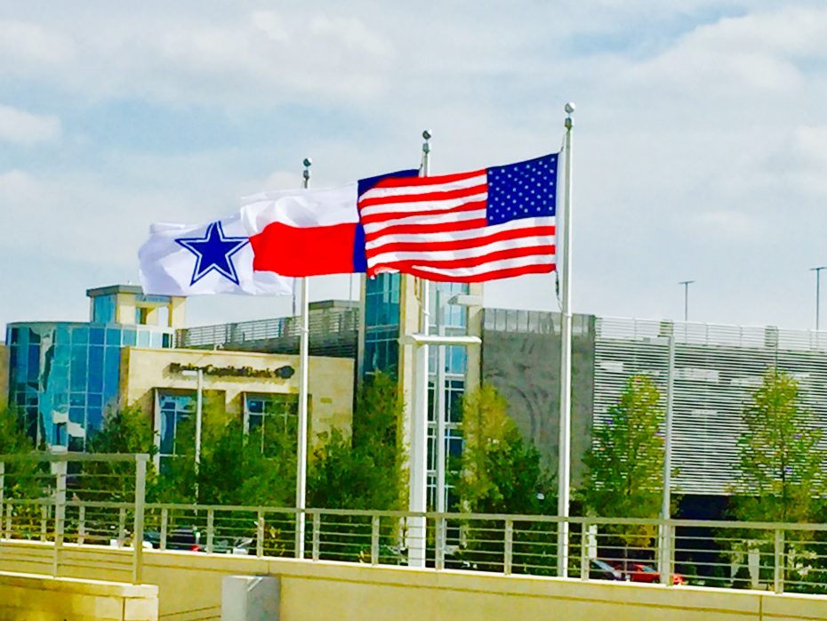 Frisco-Dallas-Cowboys-flags
