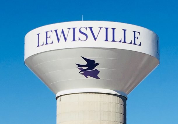 Lewisville_water_tower