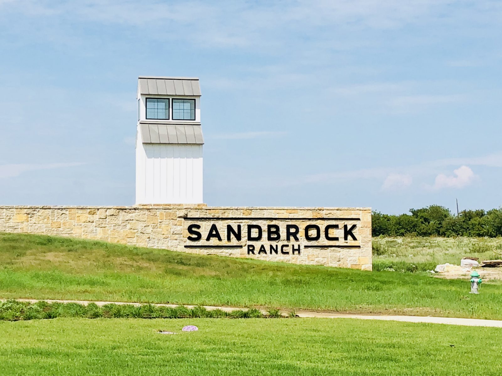 Sandbrock_Ranch_Aubrey_entrance